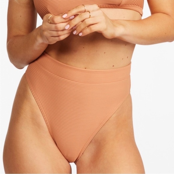 NWT Billabong Tanlines Rise Ribbed High-Waisted Bikini Bottoms in Toffee - Picture 1 of 7